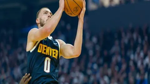 法国对克罗地亚悬殊效率，数据揭示：射门17比8，射正6比4，比分0-2